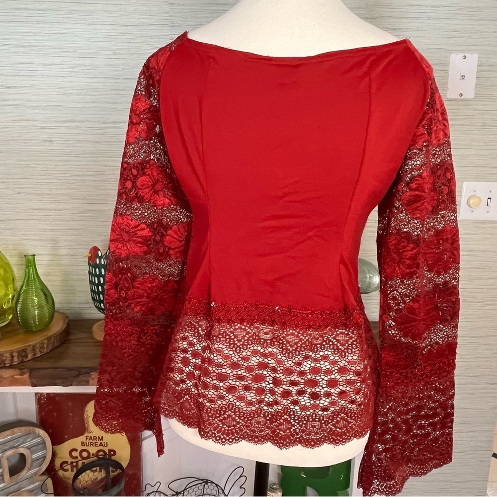 Elegant Red Lace Blouse - Picture 10 of 11